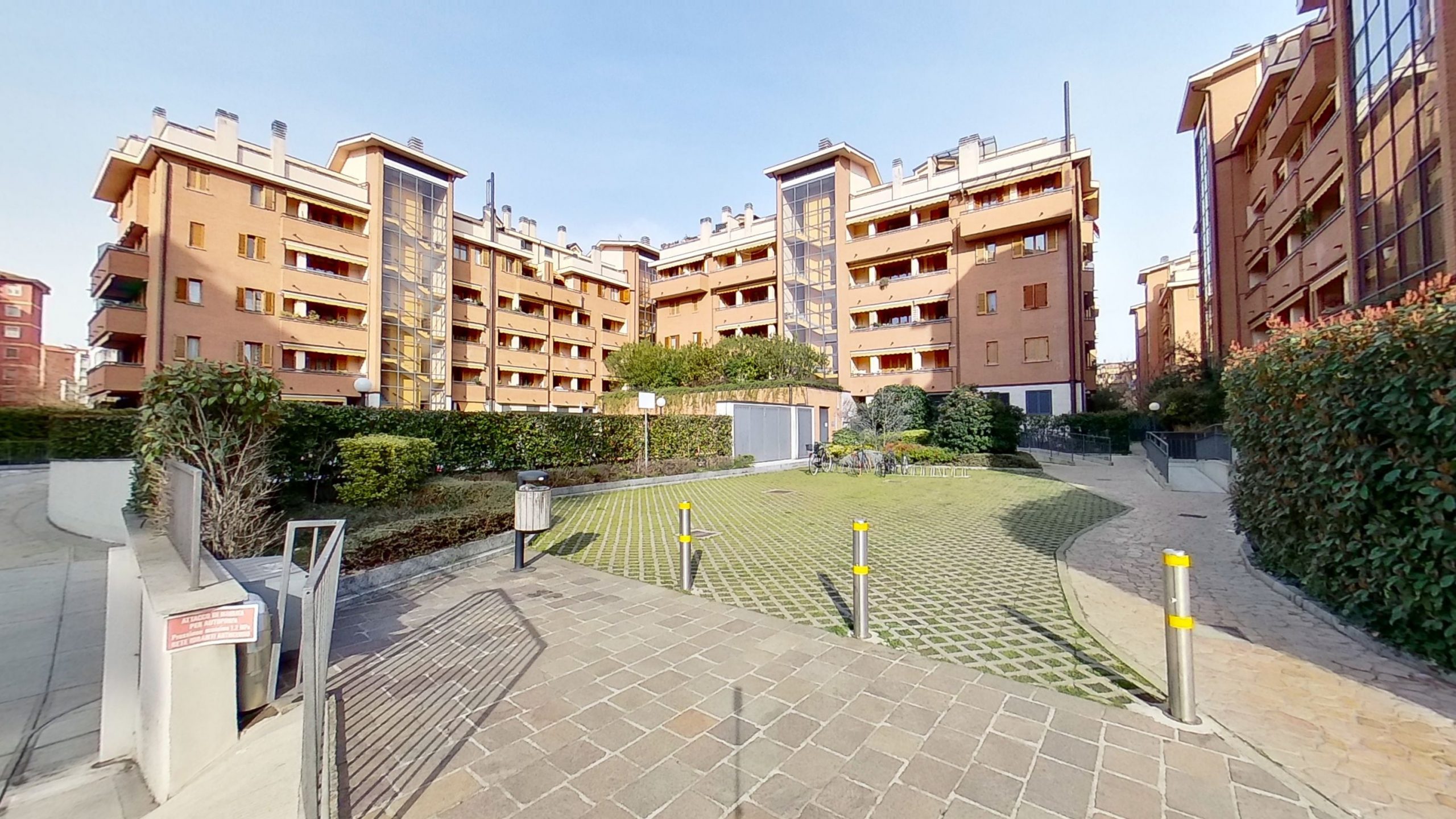 ampio appartamento con giardino zona Niguarda Milano